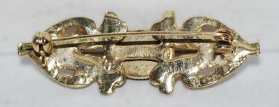 BLACK Oval Cabochon BAR BROOCH (2" x ¾") with Side Graphic Designed Accents on a Gold Tone Setting