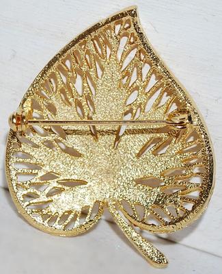 Gold Colored Filigree Style LEAF BROOCH (2" x 1½") and Inner Flower on a Gold Tone Setting