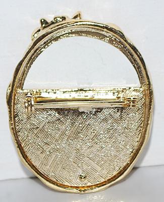 Oval PHOTO BROOCH (1¾" x 1¼") on a Gold Tone Setting