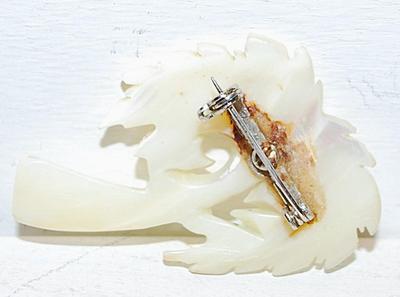 VINTAGE Off-White Acrylic Palm Tree BROOCH (2" x 1½")