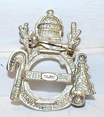 VINTAGE Christmas Snowman ©AJMC Brand BROOCH (2" x 2")