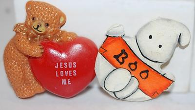 KID's Set of 4 BROOCHES (2" to 1") with Angel, Bear, Helmet & a "BOO"