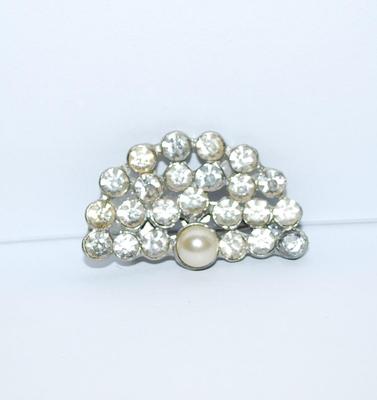 Vintage Bejeweled FAN BROOCH (1½" x ¾") with Single Faux PEARL and a Silver Tone Setting