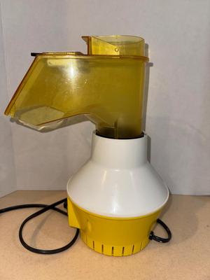 Vintage Wear-Ever Popcorn Pumper