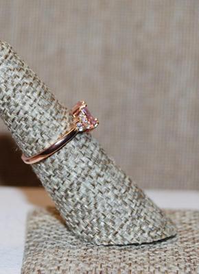 Size 6 Petite Oval Pink Stone Ring with 3 Stone Side Accents on a Rose Gold Band (2.2g)