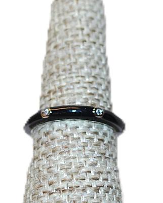 Size 7 Delicate BLACK Enamel Ring with 6 Accent Clear Stones on a Silver Tone Band (2.3g)