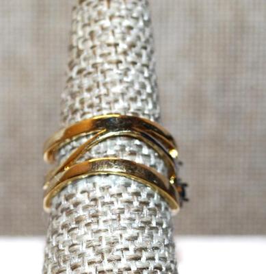 Size 7 Two Tone Hollow Band Ring with "Silver Row" of Blue & Clear Stones (4.8g)