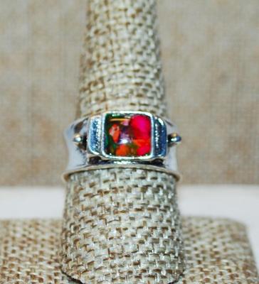 Size 8¾ Square "Picture Frame" Polymer Flower Graphic on a Solid Wide Silver Tone Band (7.8g)