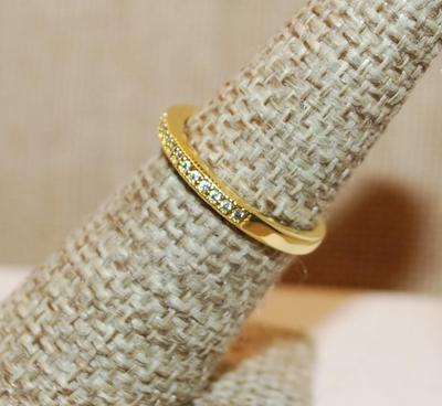 Size 8 Delicate Half Infinity Ring with Single Row of Tiny Stones on a Gold Tone Band (1.8g)
