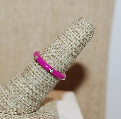 Size 6 Delicate FUCHSIA Enamel Ring with 6 Spaced Accent Stones on a Silver Tone Band (2.1g)