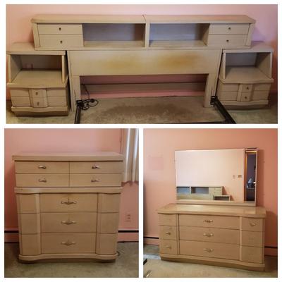 Sale Photo Thumbnail #161