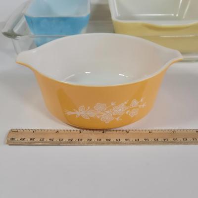 LOT 28K: Various Pyrex Baking Dishes