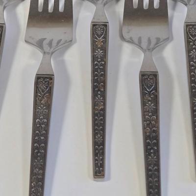 LOT 31K: Riviera Cordova United Silver Co Stainless Japan Flatware