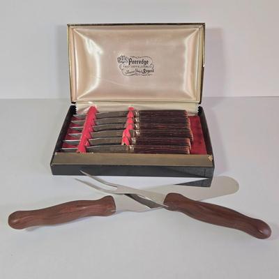 LOT 33K: Peeredge Regent Sheffield Steak Knives in Original Box and Cutco Carving Set