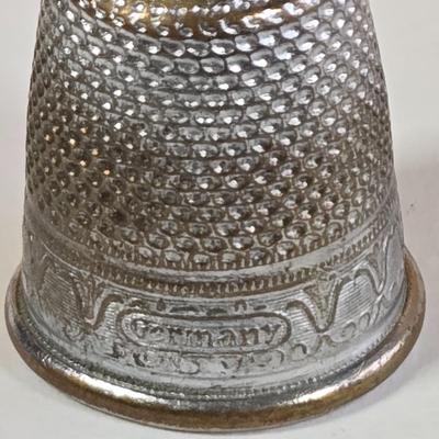 LOT 34K: Vintage Wilson Wil-Hold Harvest Gold Plastic Sewing Box Filled with Sewing Supplies