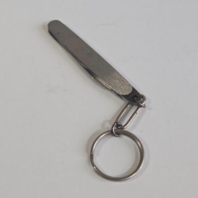 LOT 63K: Multiple Vintage Kitchen Shears and Pocket Knives