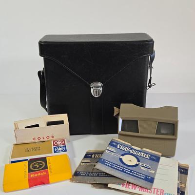 LOT 71L: Tasco International 7x50 Binoculars, Viewmaster, Reels, and Vintage Color Slides
