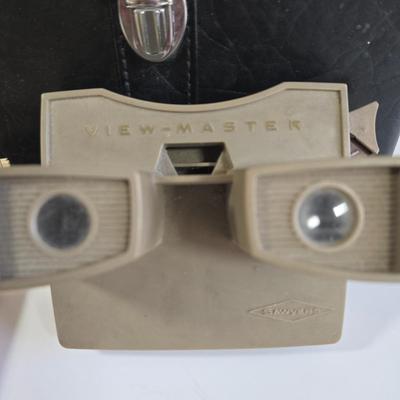 LOT 71L: Tasco International 7x50 Binoculars, Viewmaster, Reels, and Vintage Color Slides