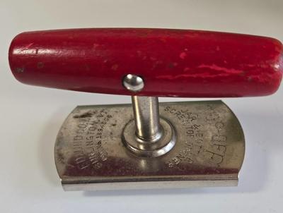 LOT 72L: Maid of Honor Cooky Press, Toastmaster Electric Knife, Nesting Mixing Bowls, Top Off Jar and Bottle Opener, and More