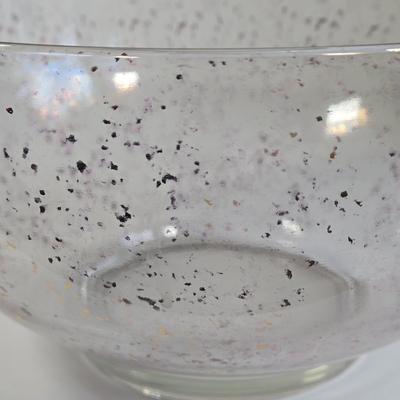 LOT 72L: Maid of Honor Cooky Press, Toastmaster Electric Knife, Nesting Mixing Bowls, Top Off Jar and Bottle Opener, and More