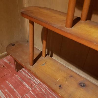 LOT 85B: Vintage 3-Tiered Wooden Shelf