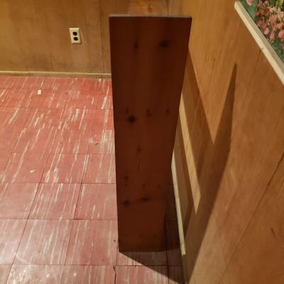 LOT 85B: Vintage 3-Tiered Wooden Shelf