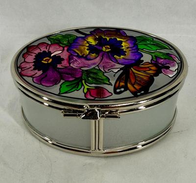 Sale Photo Thumbnail #196: In very good condition.