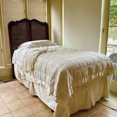 Sale Photo Thumbnail #232