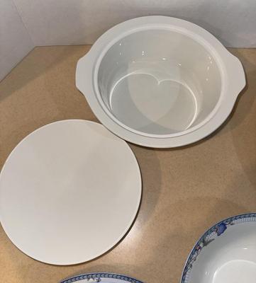 Oneida Select Collection Blue Lattice 7 Piece Lot