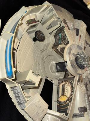 Star Wars 1995 Millennium Falcon
