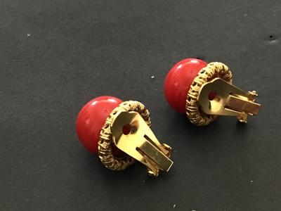 Beautiful Vintage Clip on Earrings. Red Ball