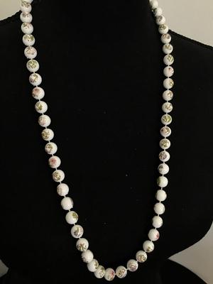 Vintage Sweet pea Floral Print Beaded Necklace