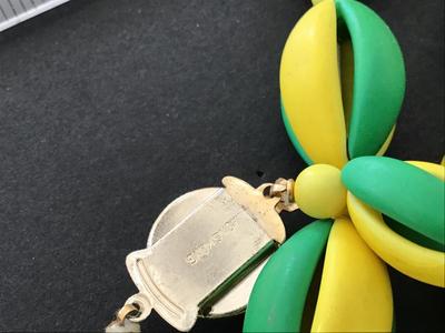 Vintage Green Yellow Decrotive Clasp Necklace marked