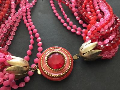 Beautiful Vintage beaded Necklace Beautiful Clasp