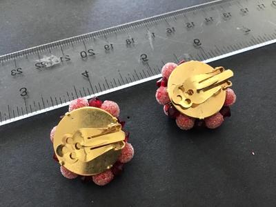 Vintage Sugar Glass Clip on Earrings