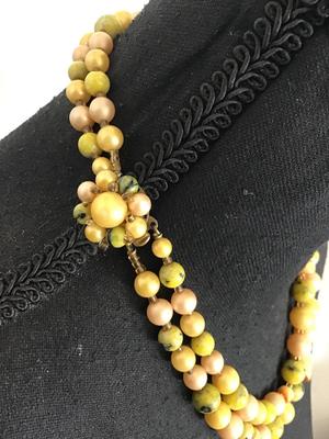 Gorgeous Vintage Necklace Stone And Bead Pretty Clasp