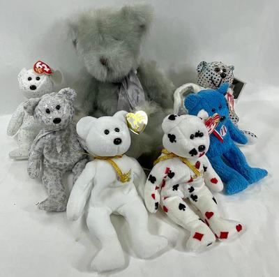 Sale Photo Thumbnail #273: In good previously owned condition