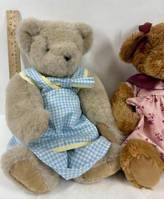 Sale Photo Thumbnail #139: In good condition Approx 9” high