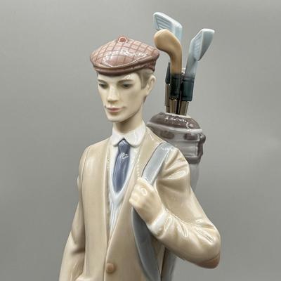 LOT 28: Waiting to Tee Off Lladro Figurine