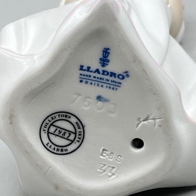 LOT 29: Lladro Spring Bouquets Figurine - Collector's Society