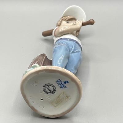 LOT 30: Lladro Can I Play Figurine - Collector's Society