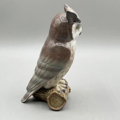 LOT 31: Lladro Horned Owl 5420 Figurine and Signed Collector's Society Plaque