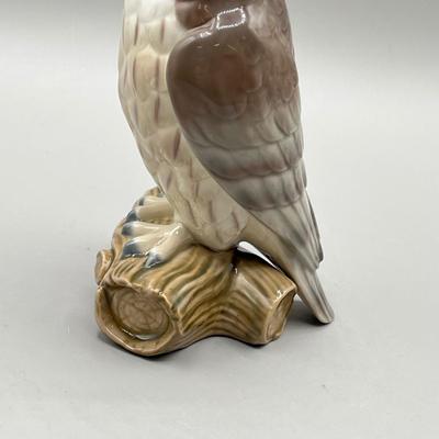 LOT 31: Lladro Horned Owl 5420 Figurine and Signed Collector's Society Plaque