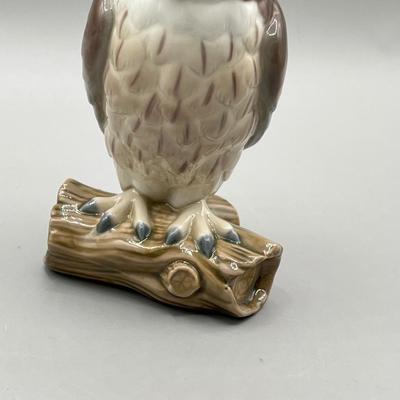 LOT 31: Lladro Horned Owl 5420 Figurine and Signed Collector's Society Plaque