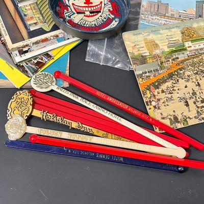 LOT 33: Vintage Atlantic City Memorabilia - Postcards and More
