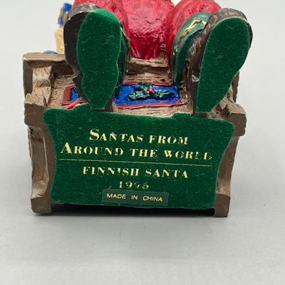 LOT 36: Santas From Around the World Figurines