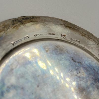 LOT 39: Small Sterling Silver Plate - 38 Grams - Marked Plata 925 Ind. Peruana