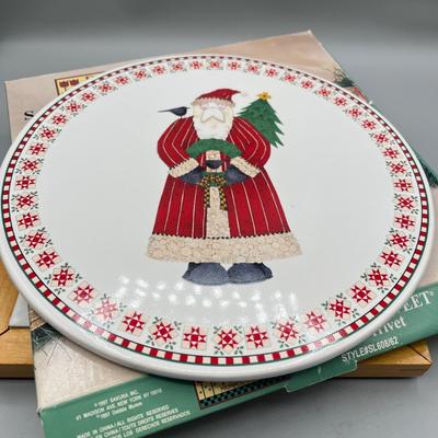 LOT 40 Collection of Trivets - Rogers Silverplate and More