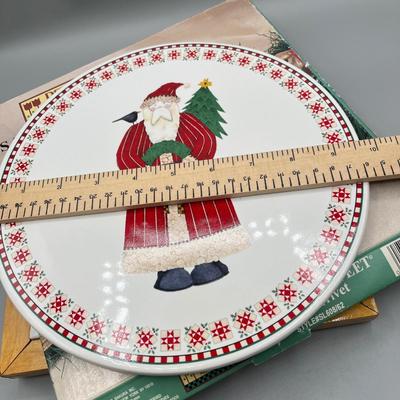 LOT 40 Collection of Trivets - Rogers Silverplate and More