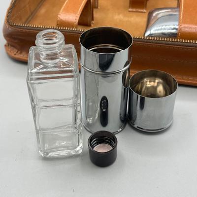 LOT 42: Vintage Corliss Leather Travel Case